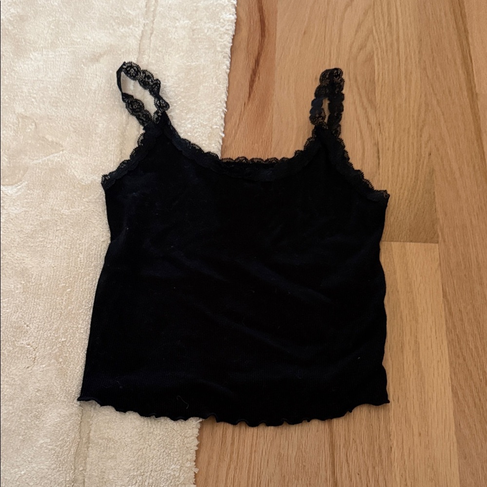 Colsie lace trim tank top